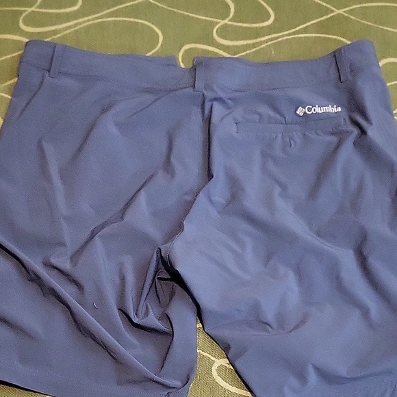 Columbia Men's Blue Shorts - Picture 5 of 8